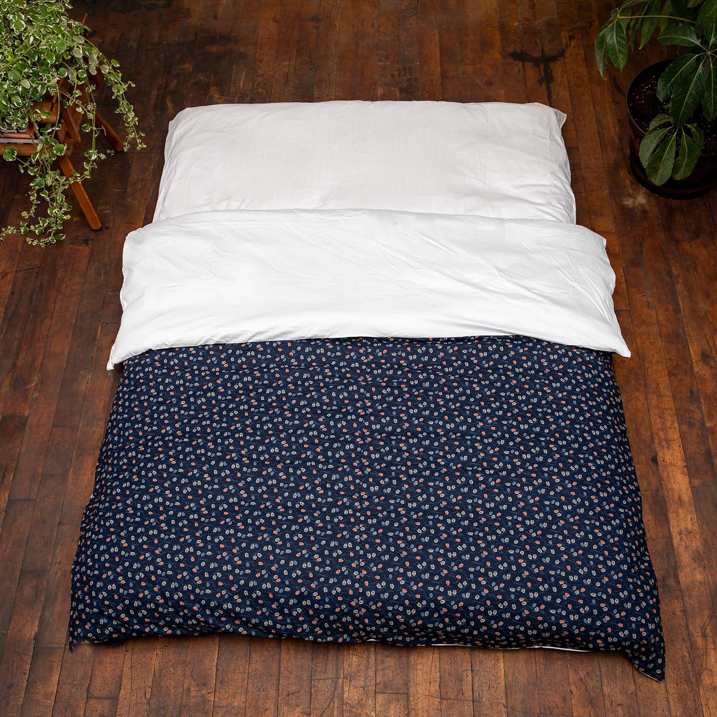 J-Life Fukurou Navy Custom Kakefuton with Removable Cover_Kakefutons_Kakefuton with custom cover_Japan Tradition_Sleep System