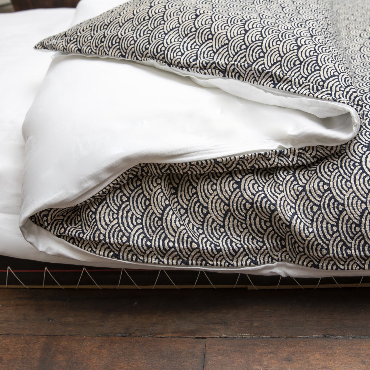 J-Life Seikai Ha Navy #2 Custom Kakefuton with Removable Cover_Kakefutons_Kakefuton with custom cover_Japan Tradition_Sleep System_Handmade__1__2__3