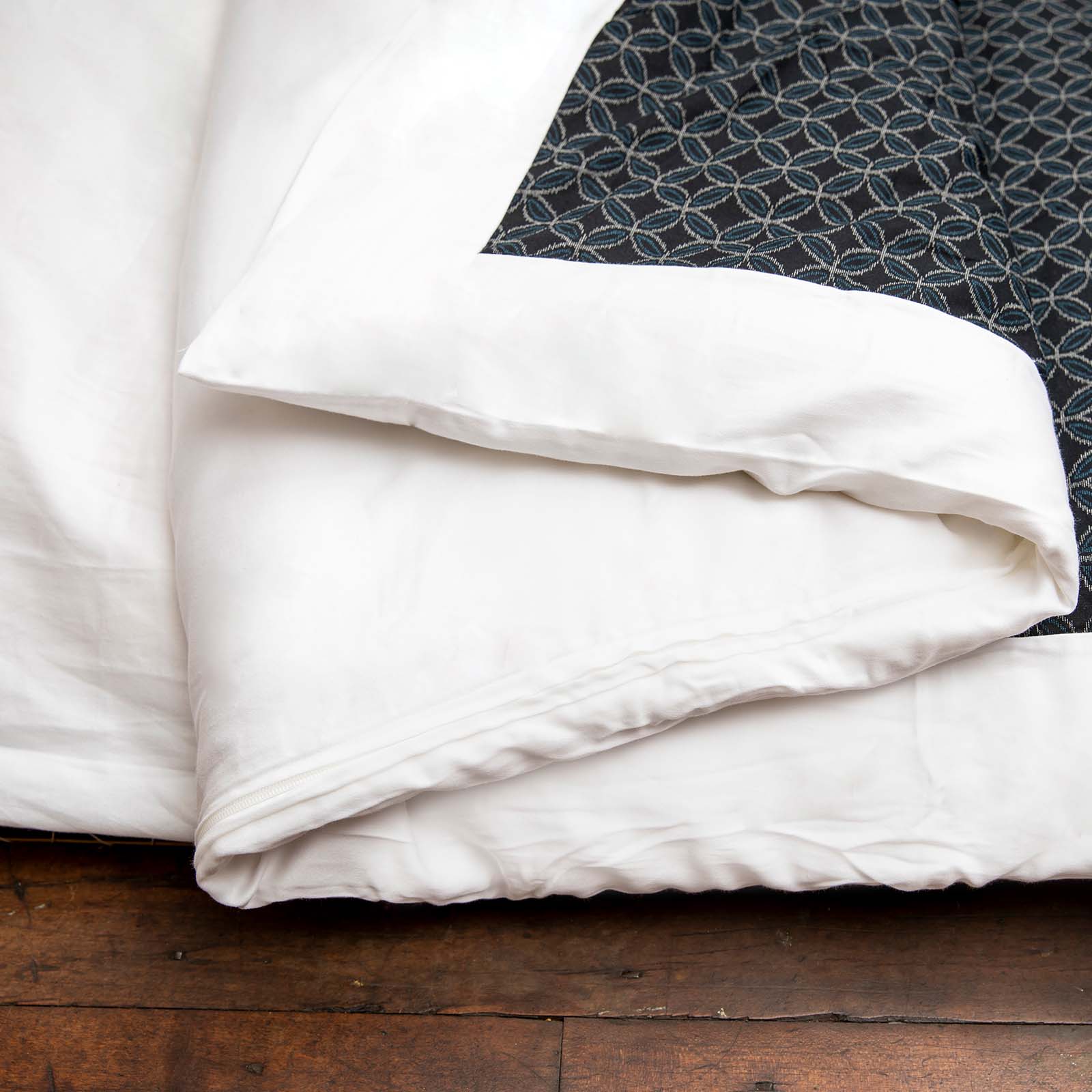 J-Life Marugata Navy Custom Kakefuton with Removable Cover_Kakefutons_Kakefuton with custom cover_Japan Tradition_Sleep System