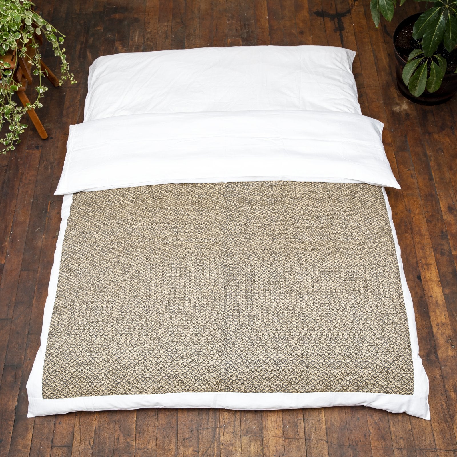J-Life Nami Navy Custom Kakefuton with Removable Cover_Kakefutons