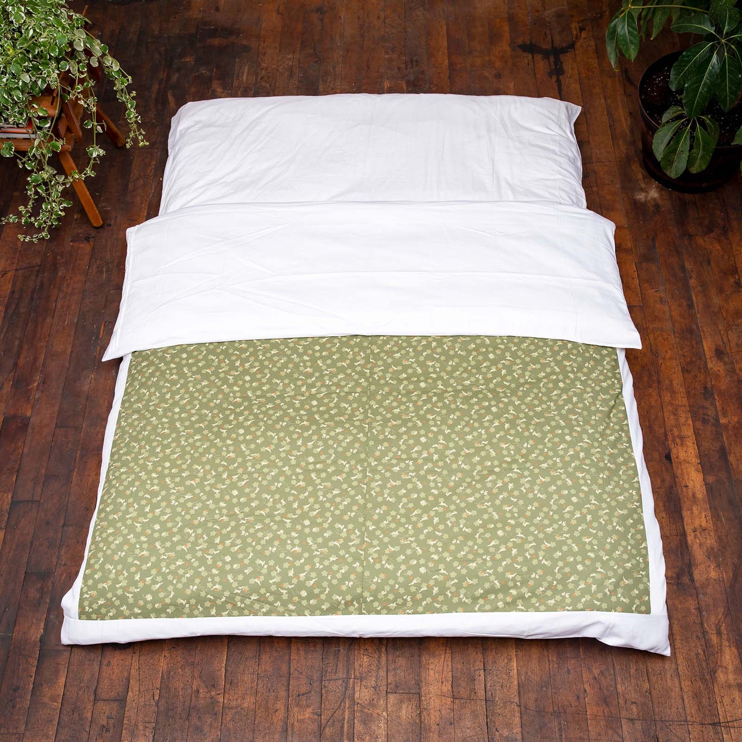 J-Life Usagi Green Custom Kakefuton with Removable Cover_Kakefutons