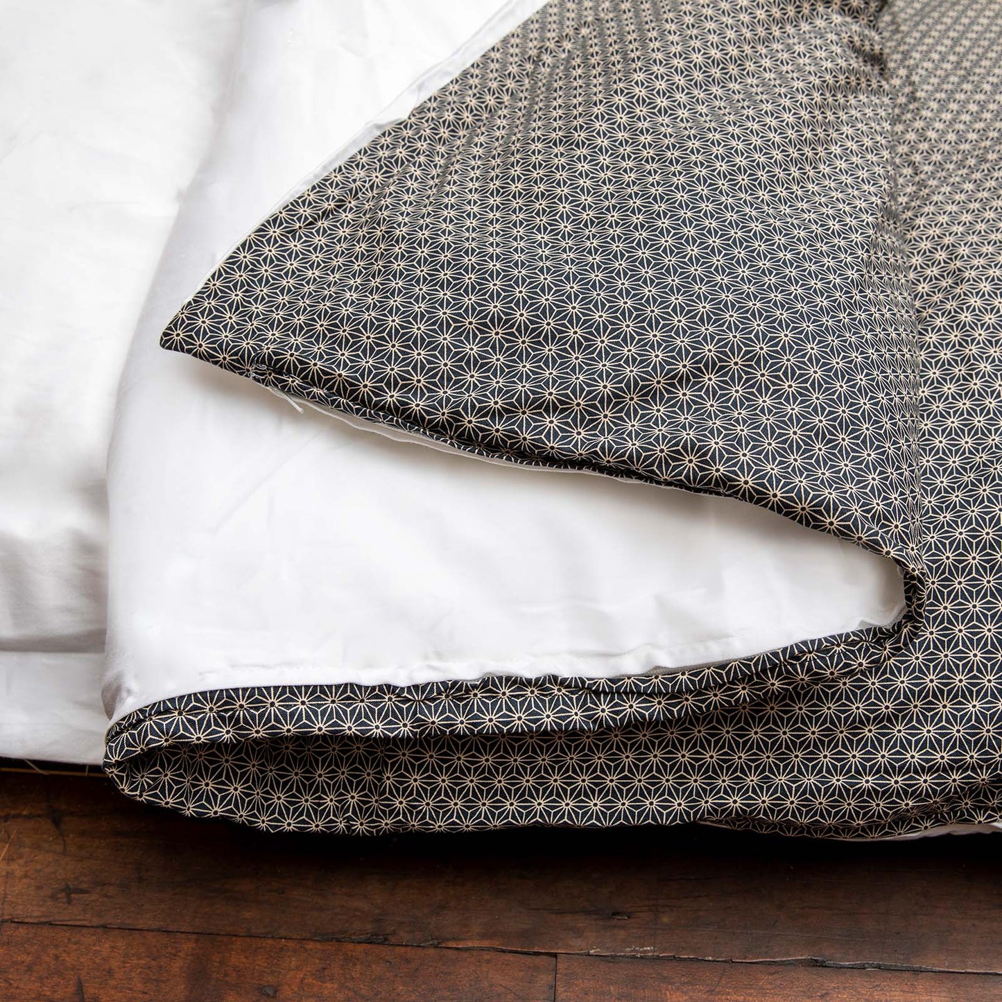 J-Life Asa No Ha Black #2 Custom Kakefuton with Removable Cover_Kakefutons_Kakefuton with custom cover_Japan Tradition_Sleep System_Handmade__1__2__3