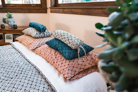 Designing a Peaceful Japanese Bedroom: Essential Elements and Bedding Tips