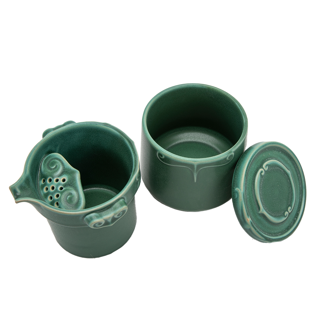 Jade Green Tea Cup with Strainer and Lid