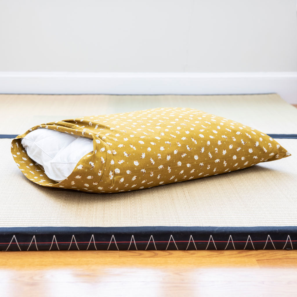 J-Life Koneko Gold Pillowcase