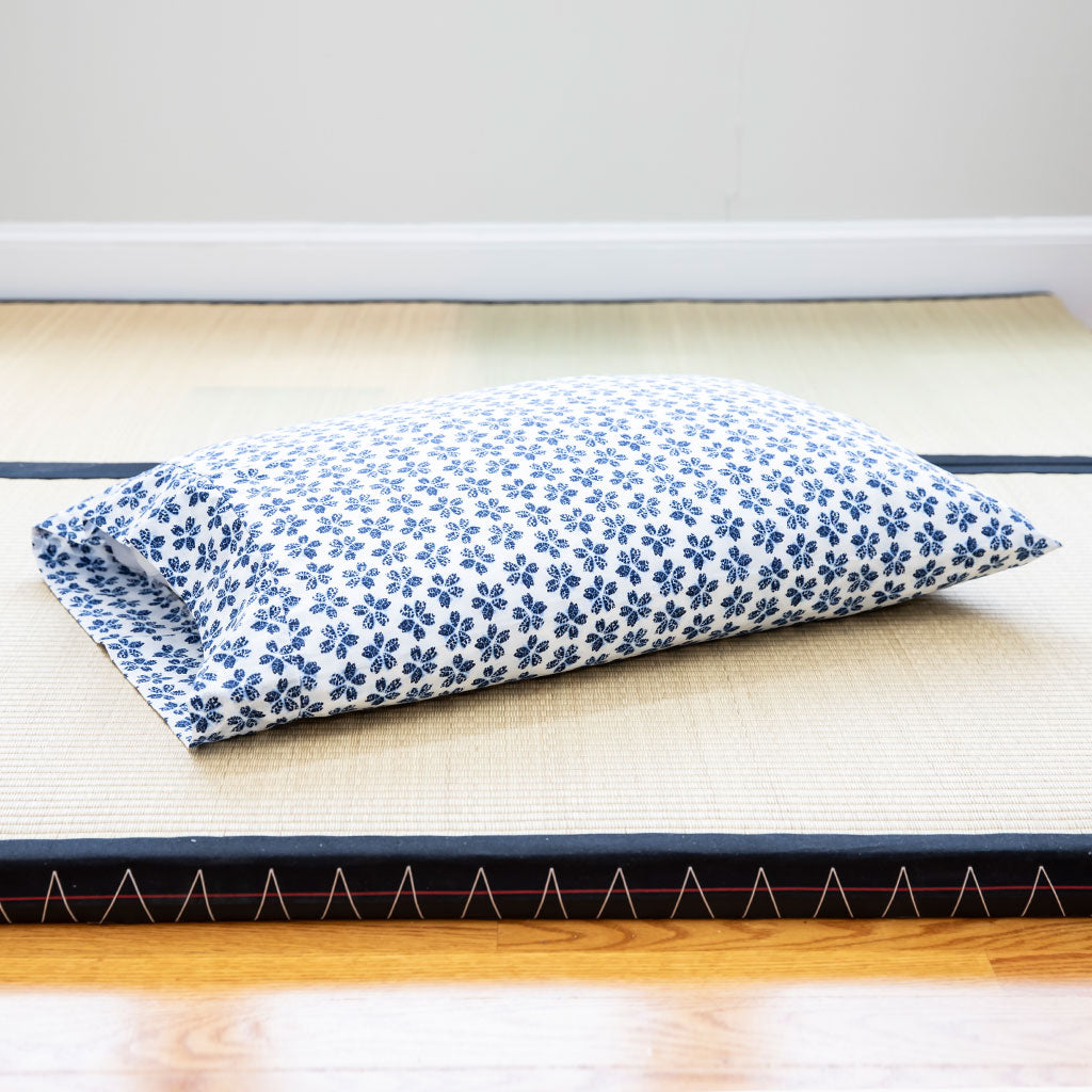 J-Life Plum Blossom Navy Pillowcase