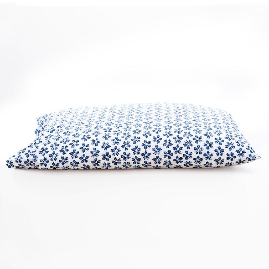 J-Life Plum Blossom Navy Pillowcase