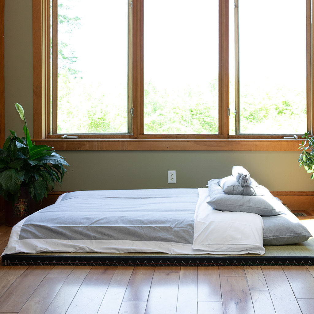 J-Life Ainezu Gray Custom Kakefuton with Removable Cover