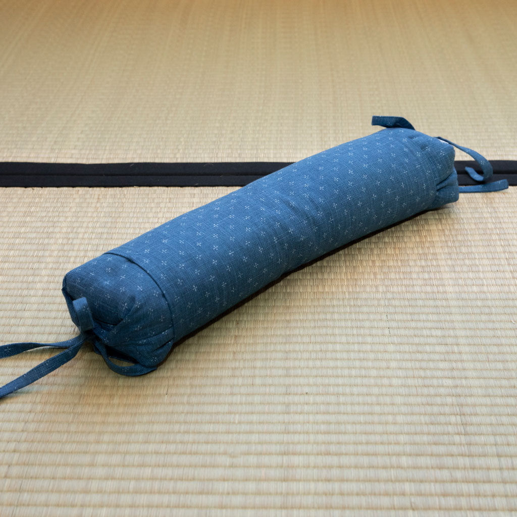J-Life Yoru Blue Buckwheat Hull Pillow