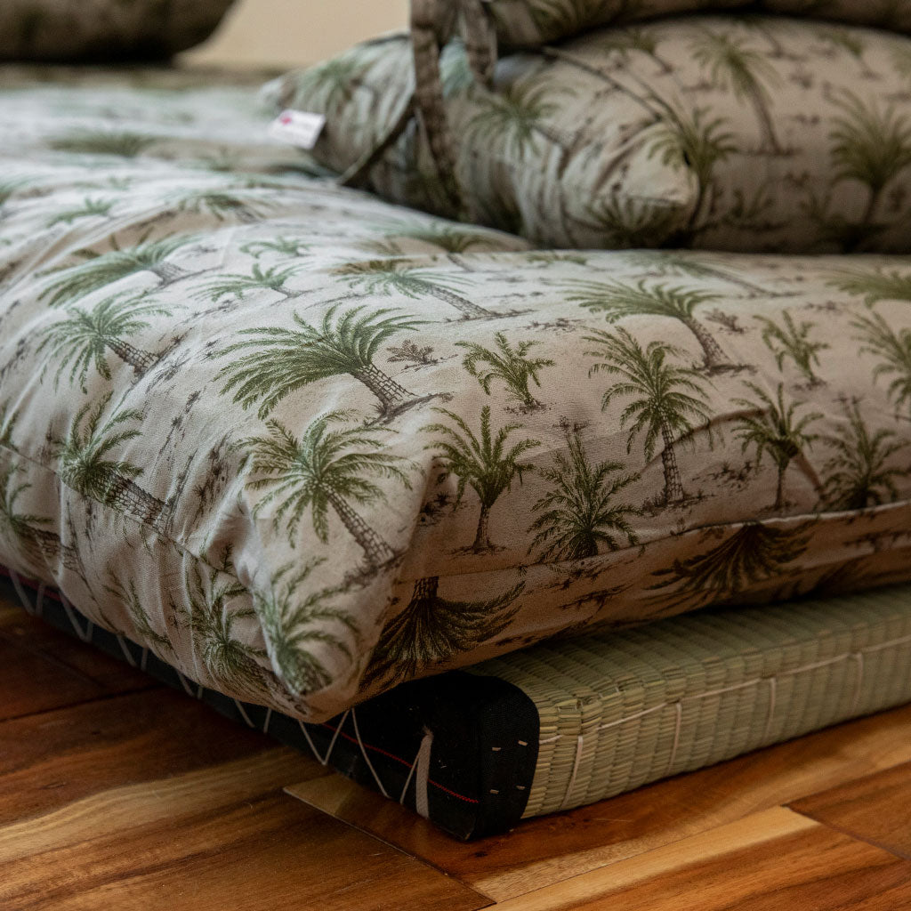 J-Life Shikifuton with Mori Green Palm Removable Cover
