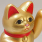 Waving Cat: Solar-Powered Maneki Neko