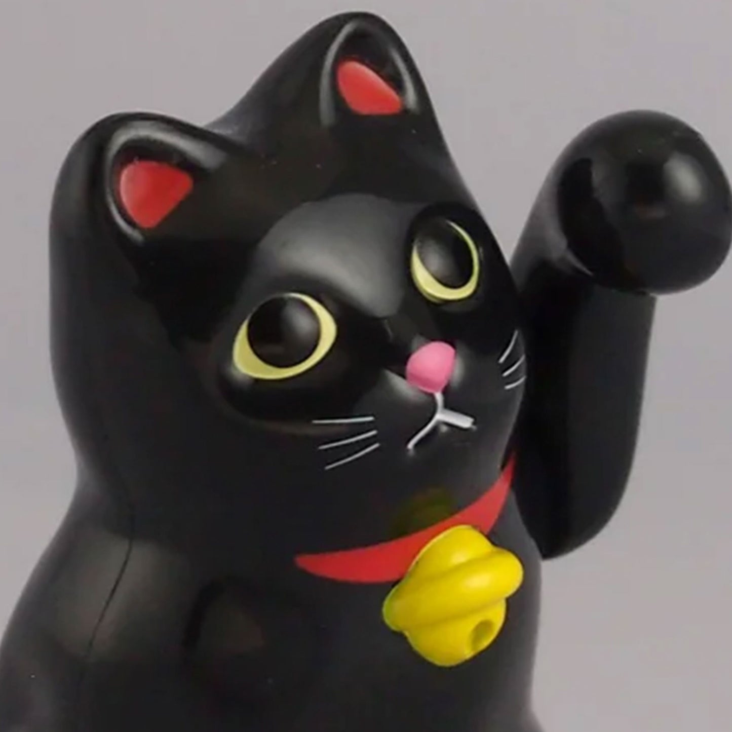 Solar-Powered Palm Size Lucky Cat