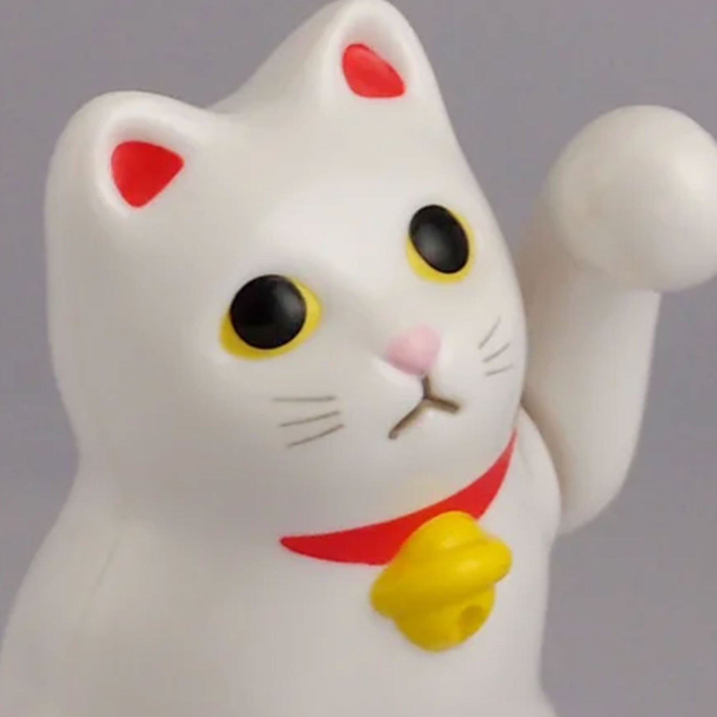 Solar-Powered Palm Size Lucky Cat