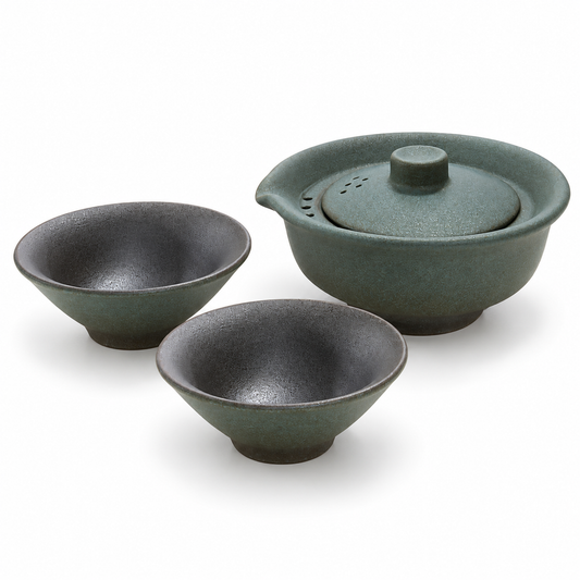 Chawan tea cup set in a green color.