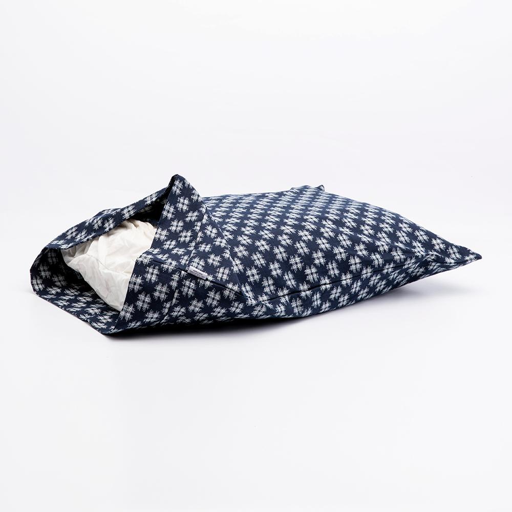J-Life Hiro Navy Pillowcase_Pillows & Shams_Pillowcase