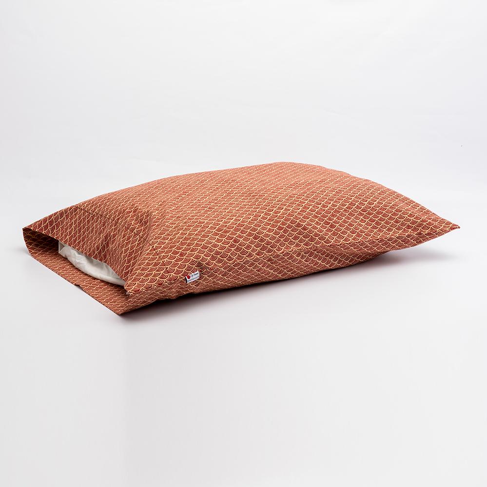 J-Life Nami Red Pillowcase