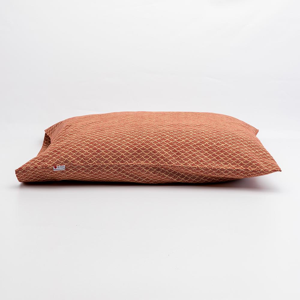 J-Life Nami Red Pillowcase_Pillows & Shams