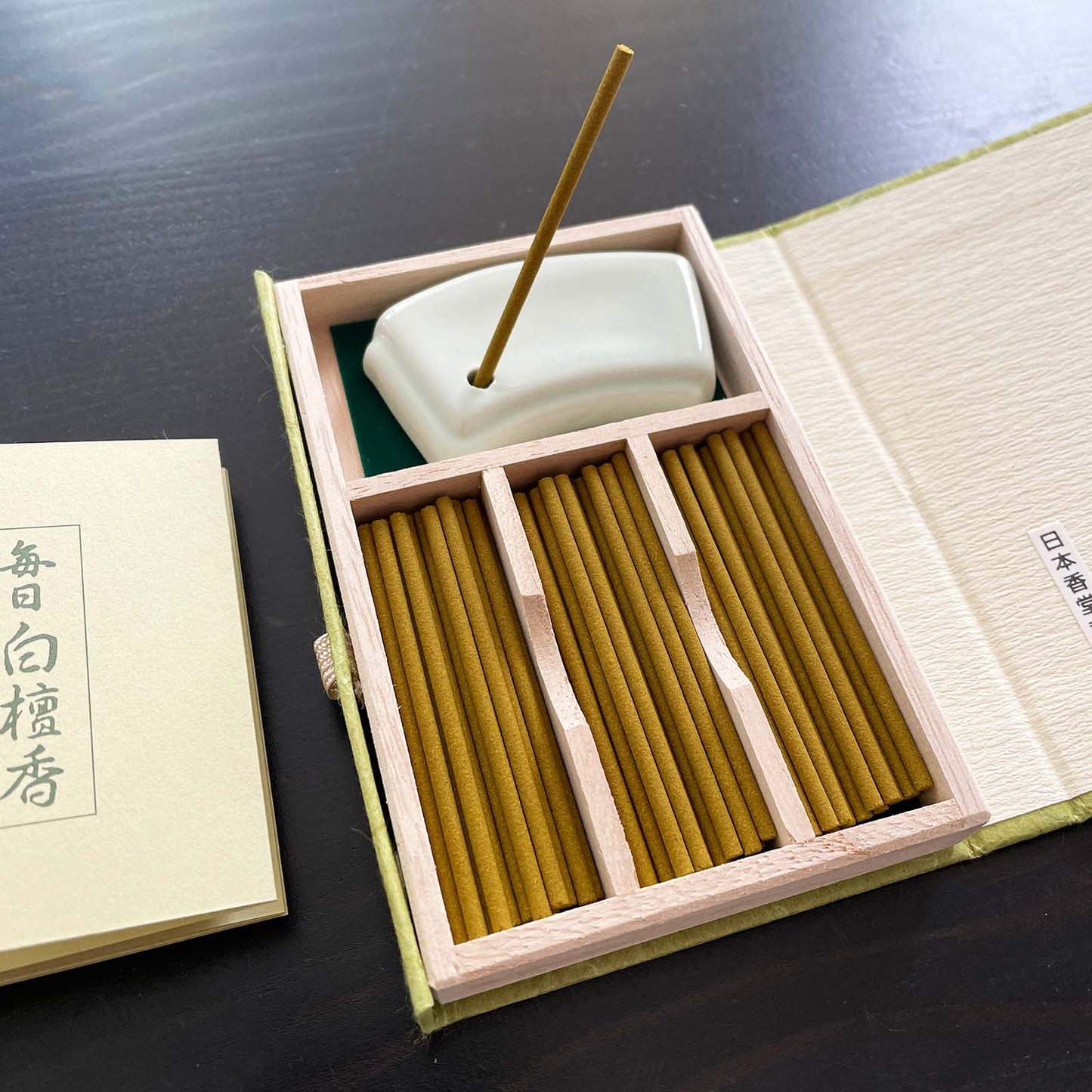 Mainichi Byakudan Incense